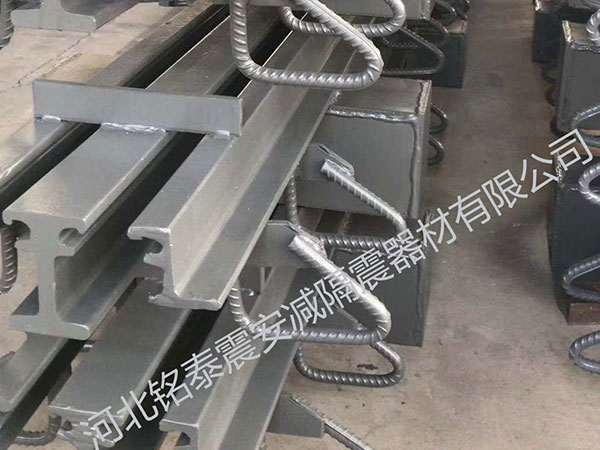 模數(shù)式伸縮裝置圖片6